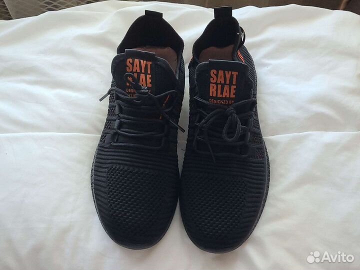Кроссовки мужские 42 размер новые