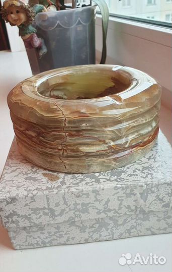 Пепельница из Оникса