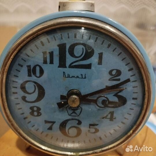Часы будильник СССР