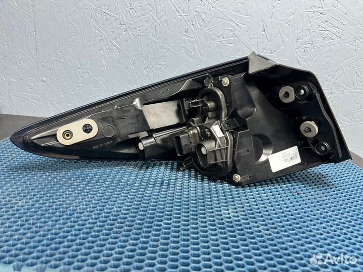 Фонарь задний правый Renault Fluence