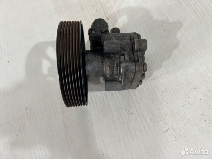 Насос гидроусилителя руля Nissan Terano кросовер