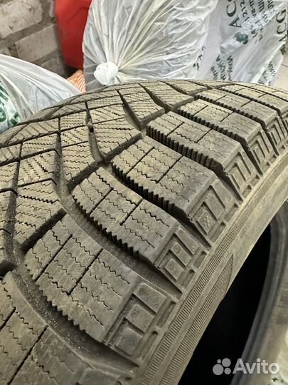 Pirelli Ice Zero FR 235/60 R18 107