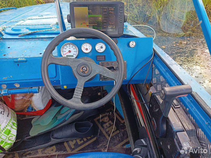 Катер Амур-3 плм Mercury 115