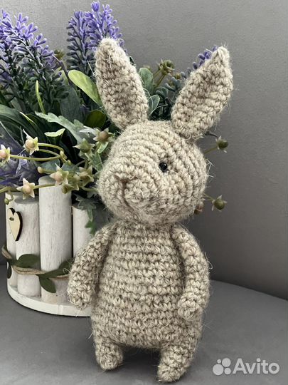 Зайчик вязаный. Кролик