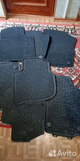 Автомобильные коврики резиновые и велюровые