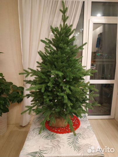 Продам ёлку искусственную литую 1метр