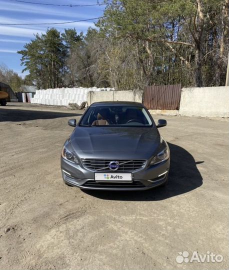 В разборе Volvo S60 2016 год