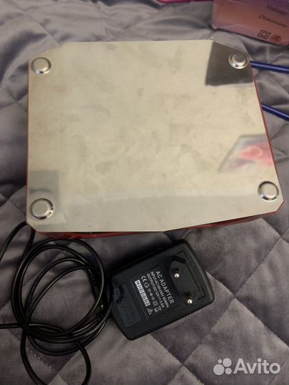 Ультрафиолетовая лампа для ногтей