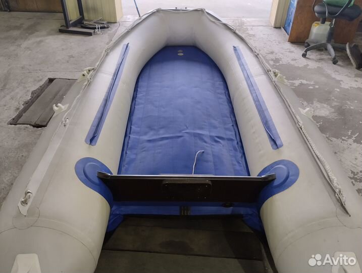 Продам лодку Solar