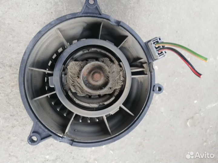 Мотор отопителя Форд Фьюжен