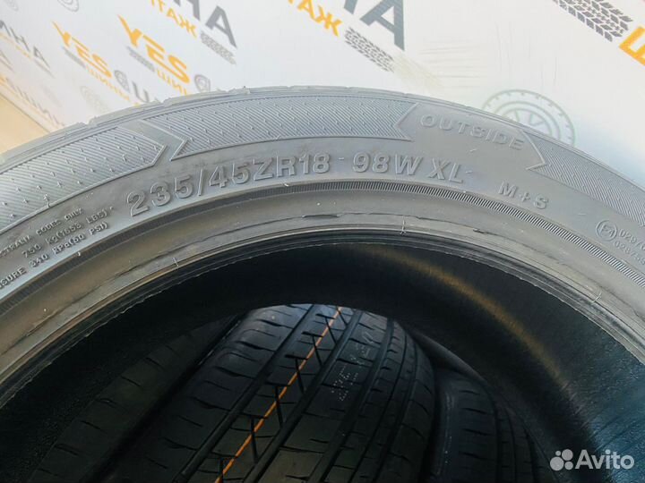 Roadmarch Prime UHP 08 235/45 R18 98W