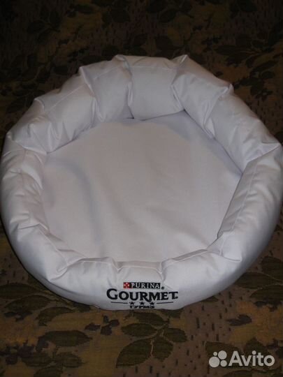 Лежанка для кошек + плед