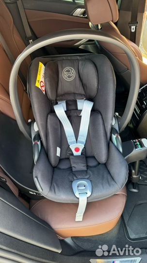 Продам Cybex Cloud T i-Size + Isofix Base T