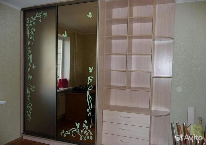 Встраиваемый шкаф