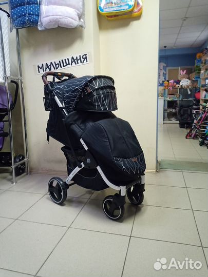 Прогулочная коляска babalo future