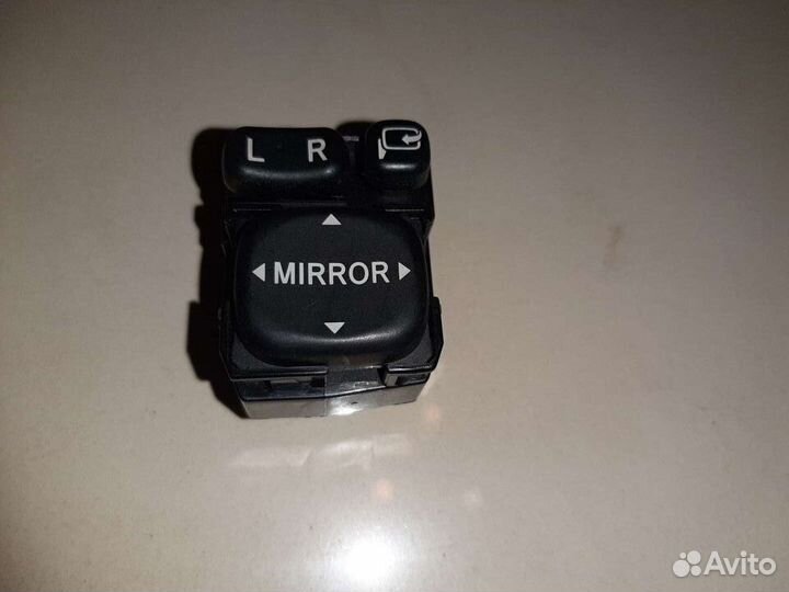 Кнопка регулировки зеркал Субару