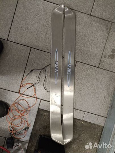 Накладки на пороги с подсветкой оригинал бмв е60