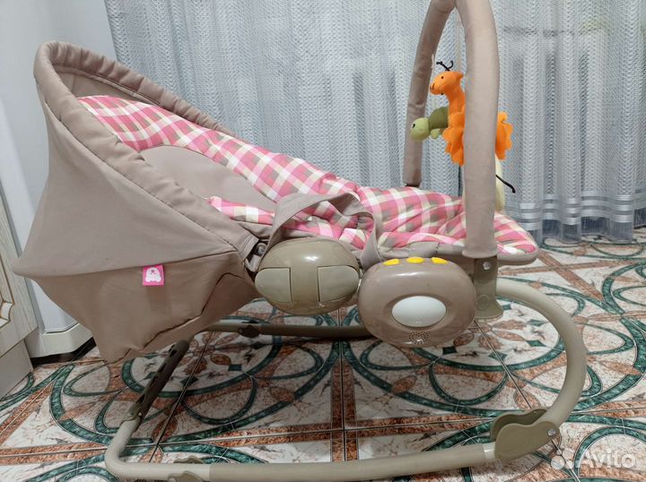 Шезлонг детский babyton