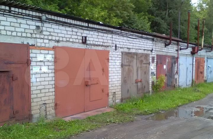 Гараж, > 30 м²