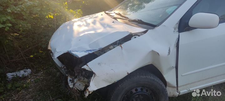 Toyota Corolla Runx 1.5 AT, 2002, битый, 299 000 км