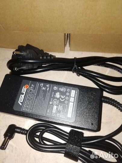 Блок питания для ноутбука (новый) Asus
