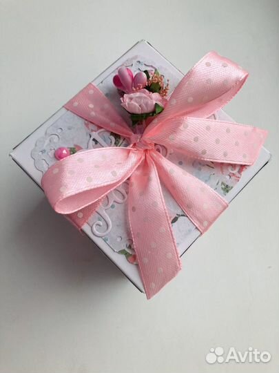 Коробочка-сюрприз цветочная