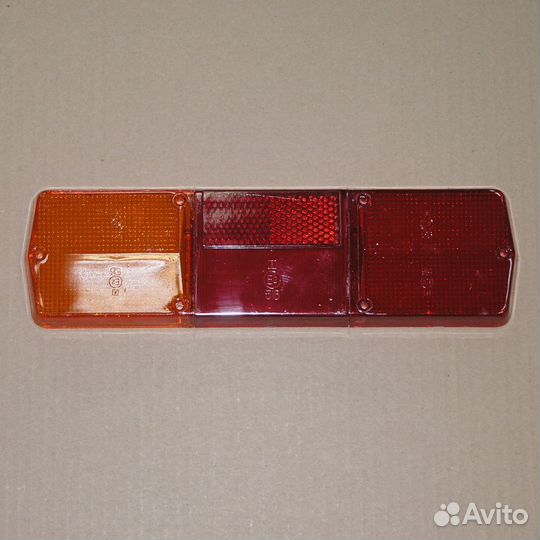 Рассеиватель заднего фонаря камаз (крепление на 6