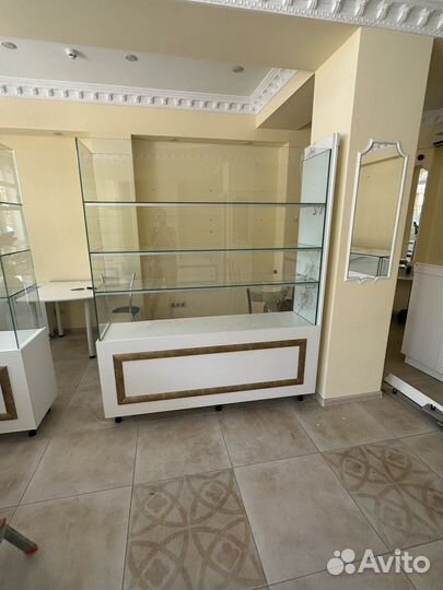 Стекло,витрины,шкафы,тумбы