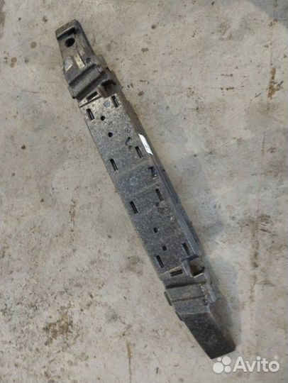 Наполнитель бампера (Абсорбер) передний Audi A3 8P