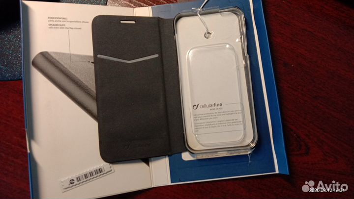 Стёкла и чехлы продам, обмен по предложению