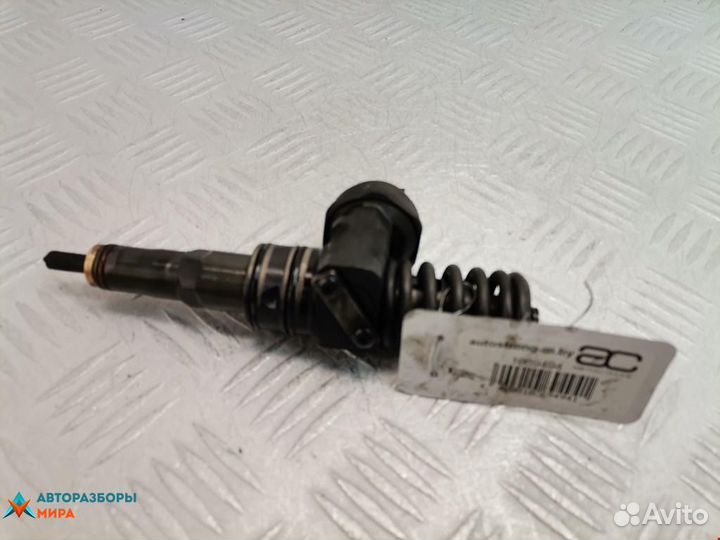 Форсунка seat Toledo 2 2004 038130073AG