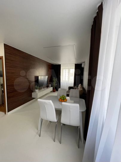 2-к. квартира, 42,3 м², 9/9 эт.