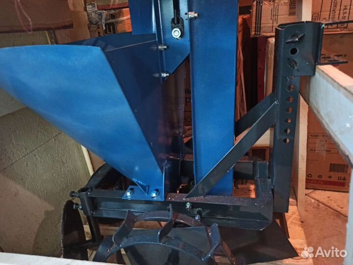 Картофелесажалка ксмб-1