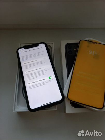 Телефон iPhone 11 состояние нового