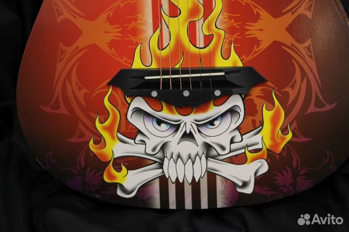 Гитара Belucchi с огненным принтом
