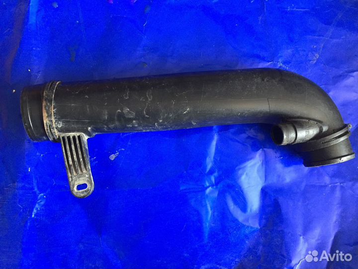 Патрубок интеркулера VAG 1K0129654AP / AG / AB