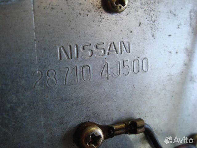 Ниссан Примьера Мотор заднего дворника P11