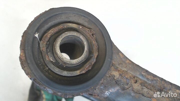 Рычаг подвески Toyota Sequoia, 2002