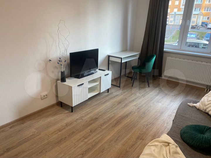 2-к. квартира, 60 м², 2/18 эт.