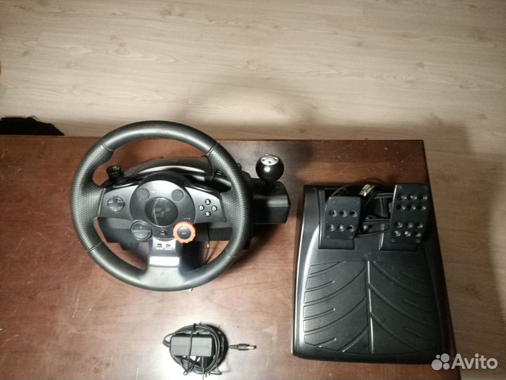 Игровой руль logitech driving force gt