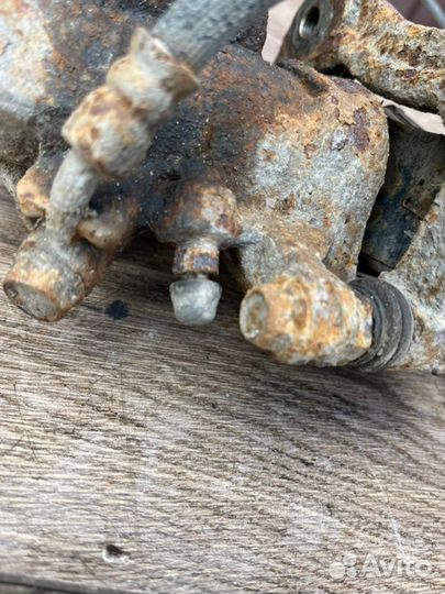 Тормозной суппорт задний правый Honda Civic 4D 1.8