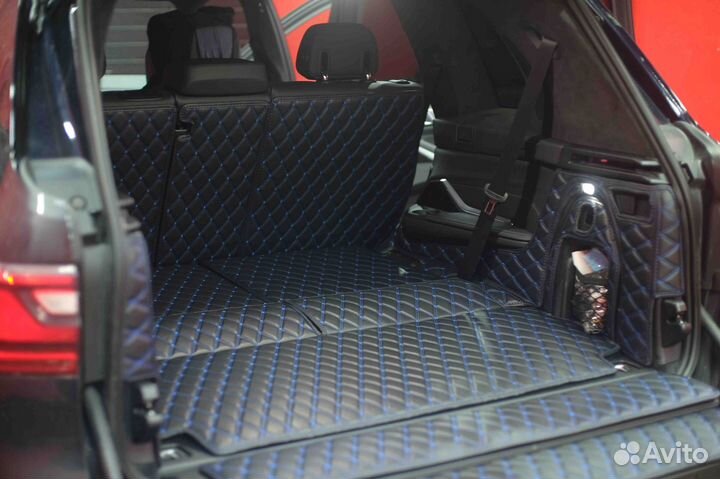 3D коврики в багажник BMW X7