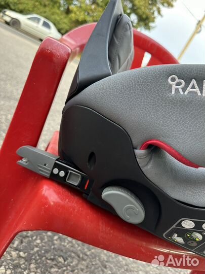 Автокресло бустер isofix