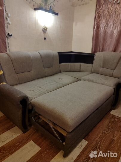 Большой угловой диван бу