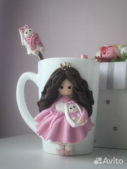 Кружка с декором из полимерной глины