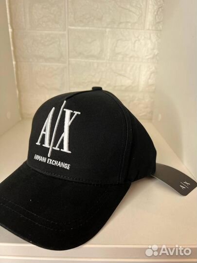 Кепка Armani Exchange черная