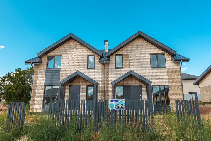 Таунхаус 112,1 м² на участке 3 сот.