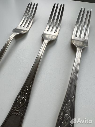 Серебряные столовые вилки