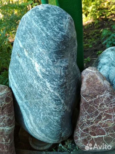 Камни природные