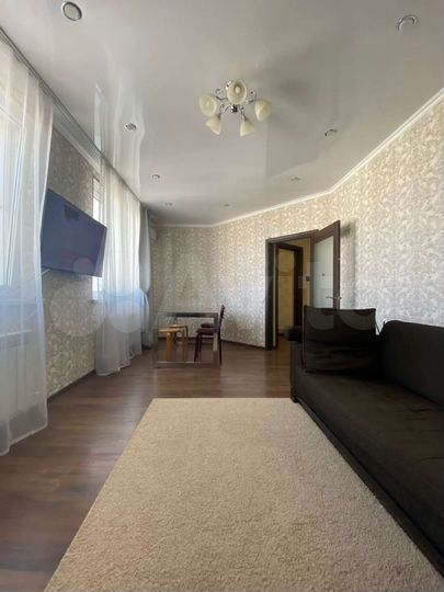 2-к. квартира, 73 м², 9/10 эт.